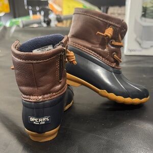Girls Sperry Kids Brown and Navy Rain Boots size 8M